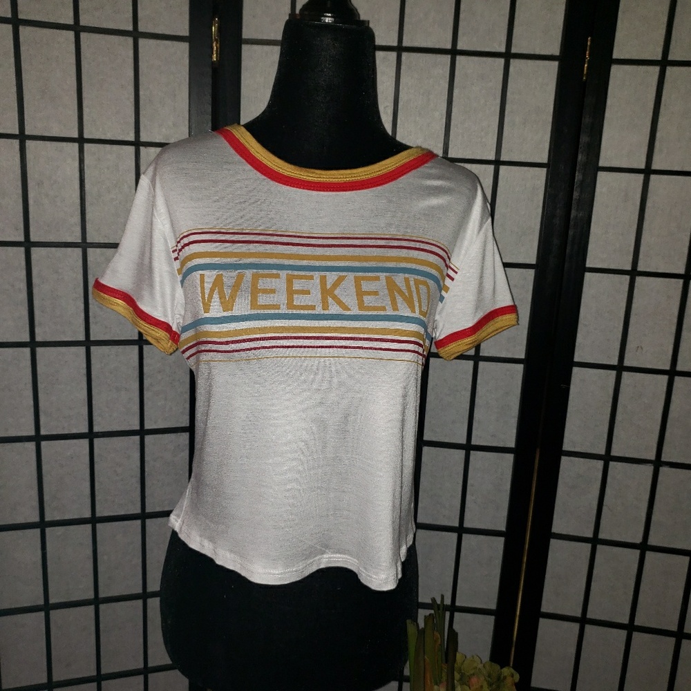 NWT "WEEKEND" Crop top tees